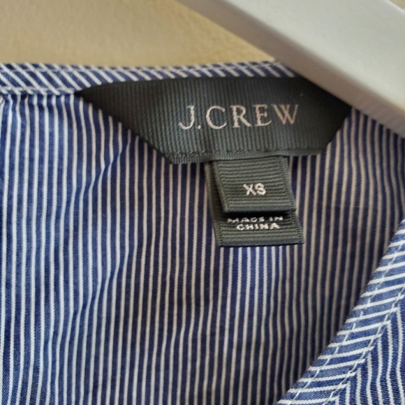 J Crew Cotton woven top with embroidery  with bell sleeve, XS - Picture 5 of 9